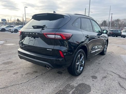 Certified 2023 Ford Escape ST-Line w/ Tech Pack #1 image 4