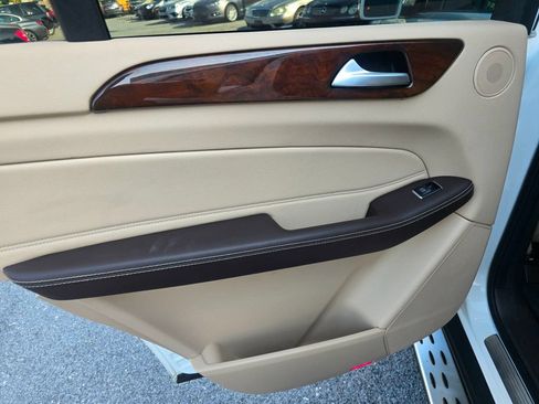 Used 2019 Mercedes-Benz GLS 450 4MATIC image 13