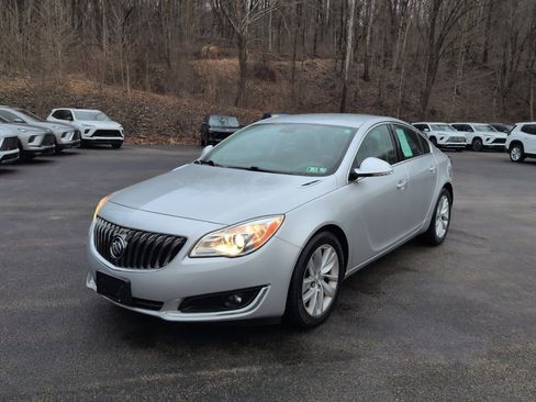 Used 2016 Buick Regal AWD image 13