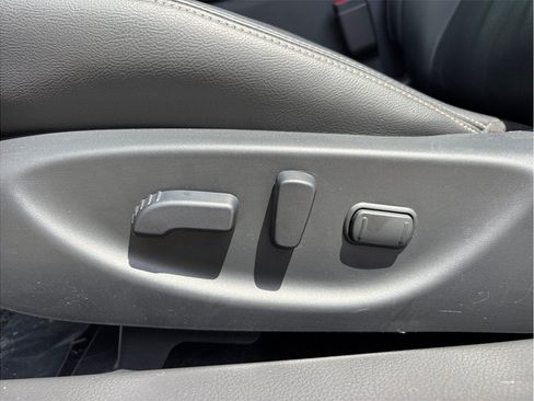 Used 2019 Nissan Maxima 3.5 SV FWD image 17