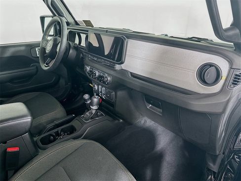 Used 2024 Jeep Wrangler Sport S image 31