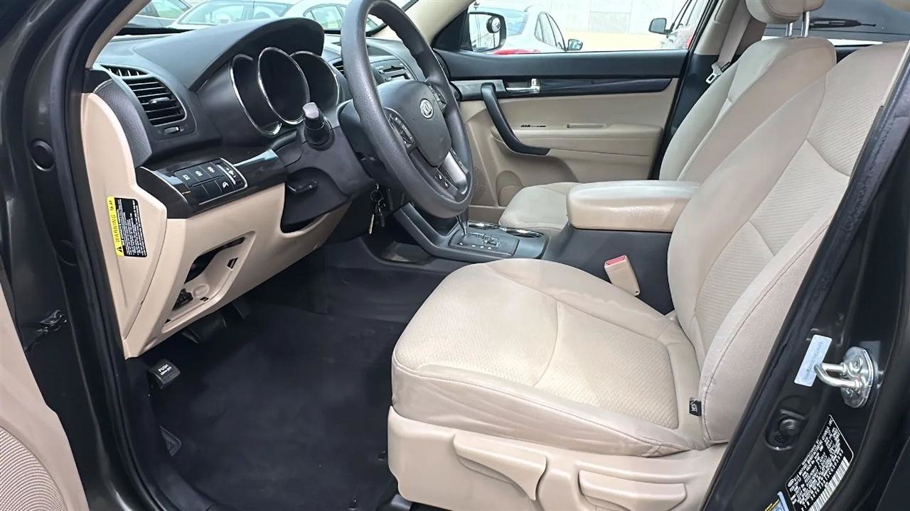 Used 2012 Kia Sorento FWD image 22
