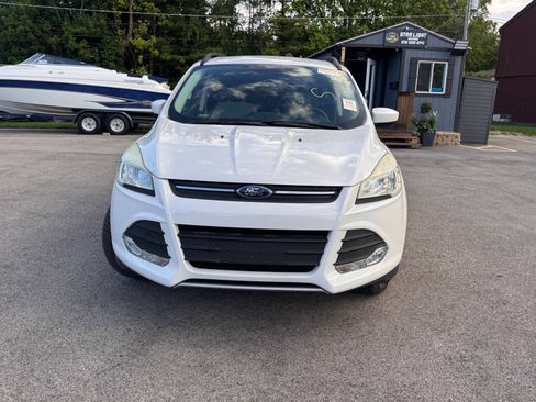 Used 2016 Ford Escape SE w/ Equipment Group 201A FWD image 7