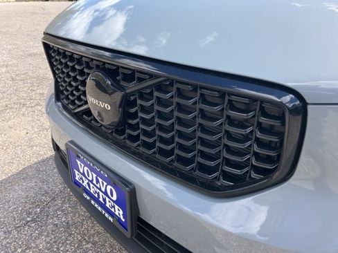 New 2026 Volvo XC40 B5 Ultra w/ Protection Package Premier AWD/4WD image 11