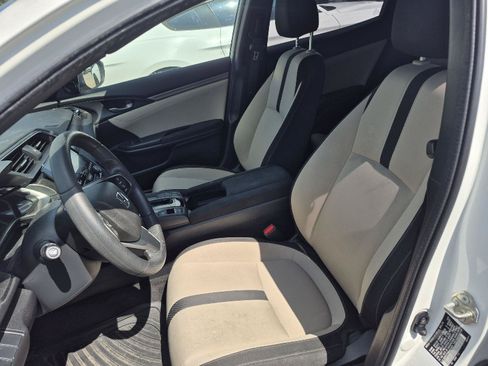 Used 2018 Honda Civic EX image 2