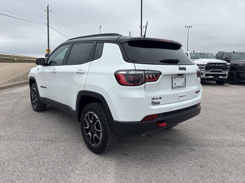 New 2026 Jeep Compass Trailhawk image 3