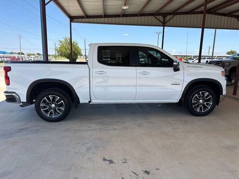Used 2024 Chevrolet Silverado 1500 LT RWD image 9