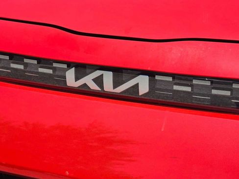 Used 2023 Kia Soul LX FWD image 12