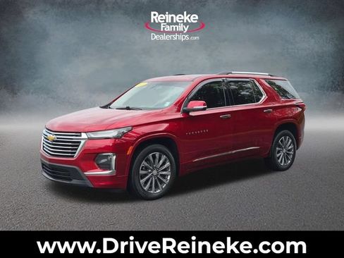 Used 2023 Chevrolet Traverse Premier AWD/4WD image 1