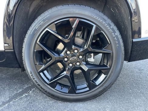 Used 2024 Chevrolet Traverse RS image 8