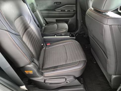 Used 2024 Nissan Pathfinder Rock Creek AWD/4WD image 31