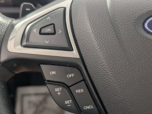 Used 2019 Ford Fusion SE FWD image 15