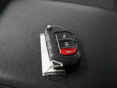 Used 2025 Jeep Wrangler Unlimited Sport AWD/4WD image 19