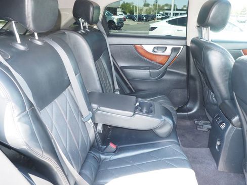 Used 2014 INFINITI QX70 AWD w/ Premium Package image 19