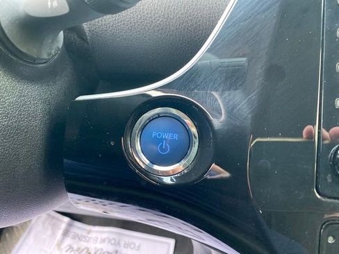 Used 2022 Toyota Prius LE FWD image 13