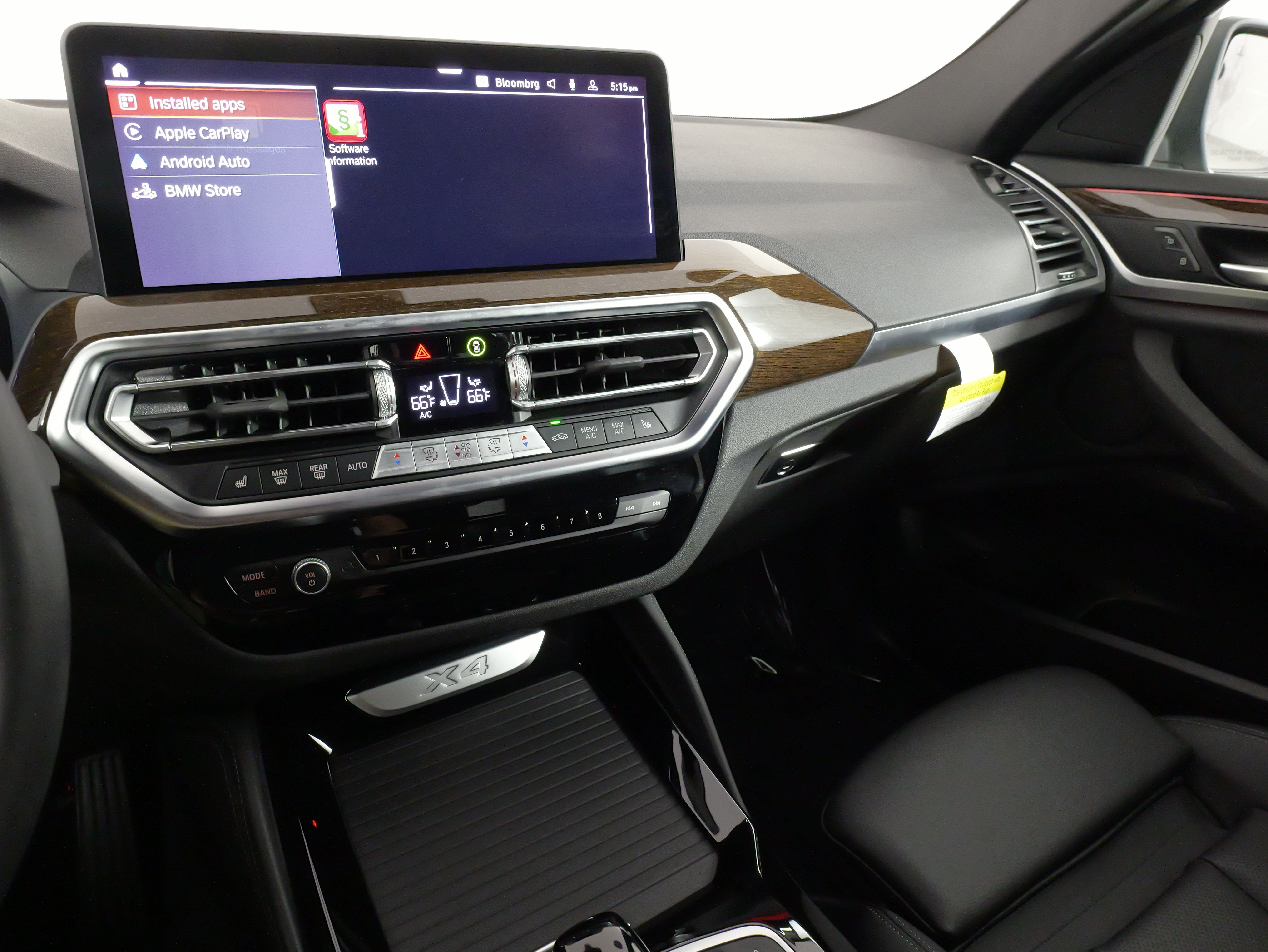 Used 2025 BMW X4 xDrive30i AWD/4WD image 42