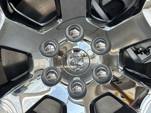 New 2026 RAM 1500 4x4 Crew Cab image 11