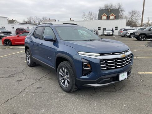 New 2026 Chevrolet Equinox LT image 1