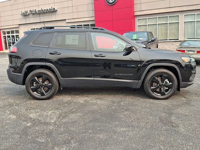 Used 2021 Jeep Cherokee Latitude Plus AWD/4WD image 7