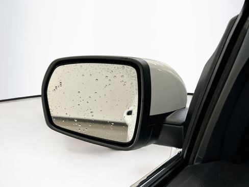 Used 2024 Ford Edge SEL AWD/4WD image 16