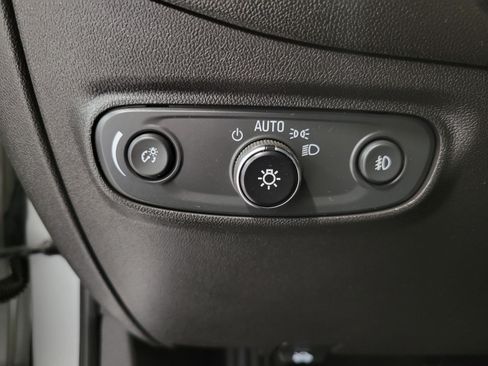 Used 2021 Chevrolet Equinox LT AWD/4WD image 11