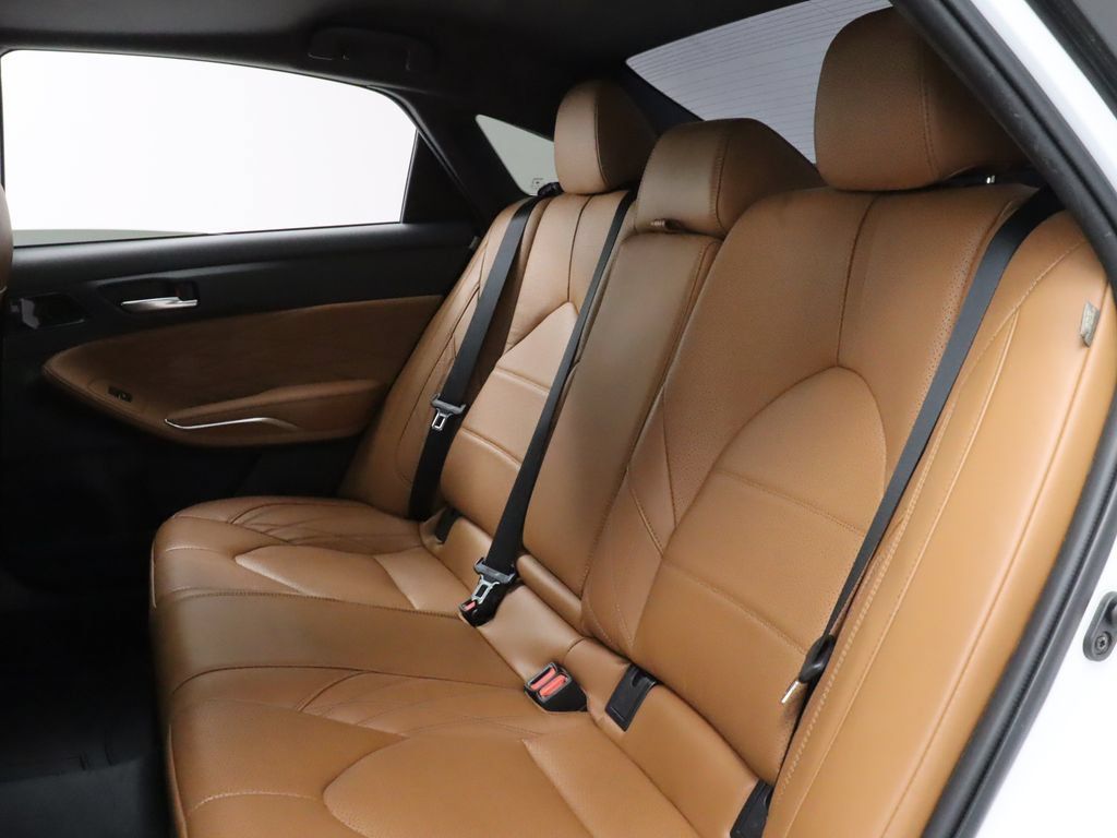 Used 2019 Toyota Avalon Limited w/ Advanced Safety Package FWD image 29