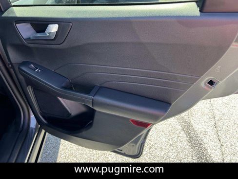 Used 2025 Ford Escape ST-Line w/ Tech Pack #1 image 16