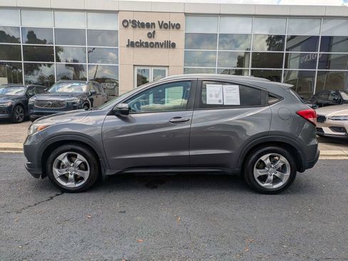 Used 2017 Honda HR-V EX-L image 3