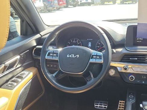 Used 2022 Kia Telluride SX w/ Towing Package FWD image 14