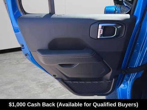 New 2026 Jeep Wrangler Sahara AWD/4WD image 20