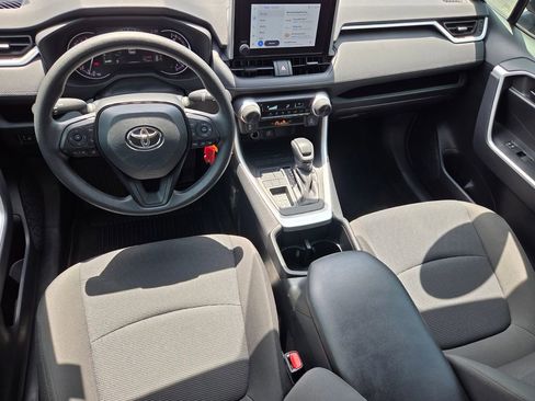 Used 2024 Toyota RAV4 LE FWD image 9