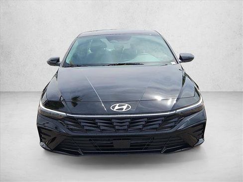 New 2026 Hyundai Elantra SEL Sport FWD image 6