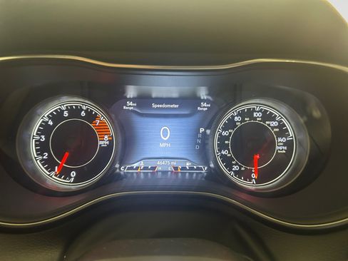 Used 2022 Jeep Cherokee Limited AWD/4WD image 22