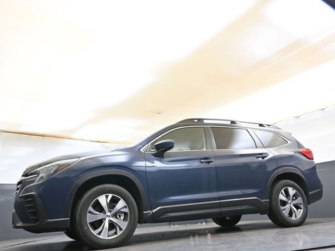 Used 2024 Subaru Ascent Premium w/ Convenience Package image 40