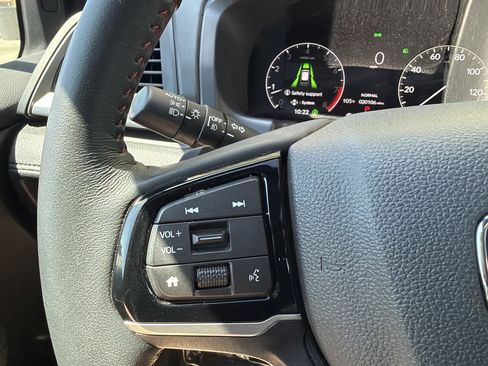 Used 2025 Honda Odyssey Sport-L image 28