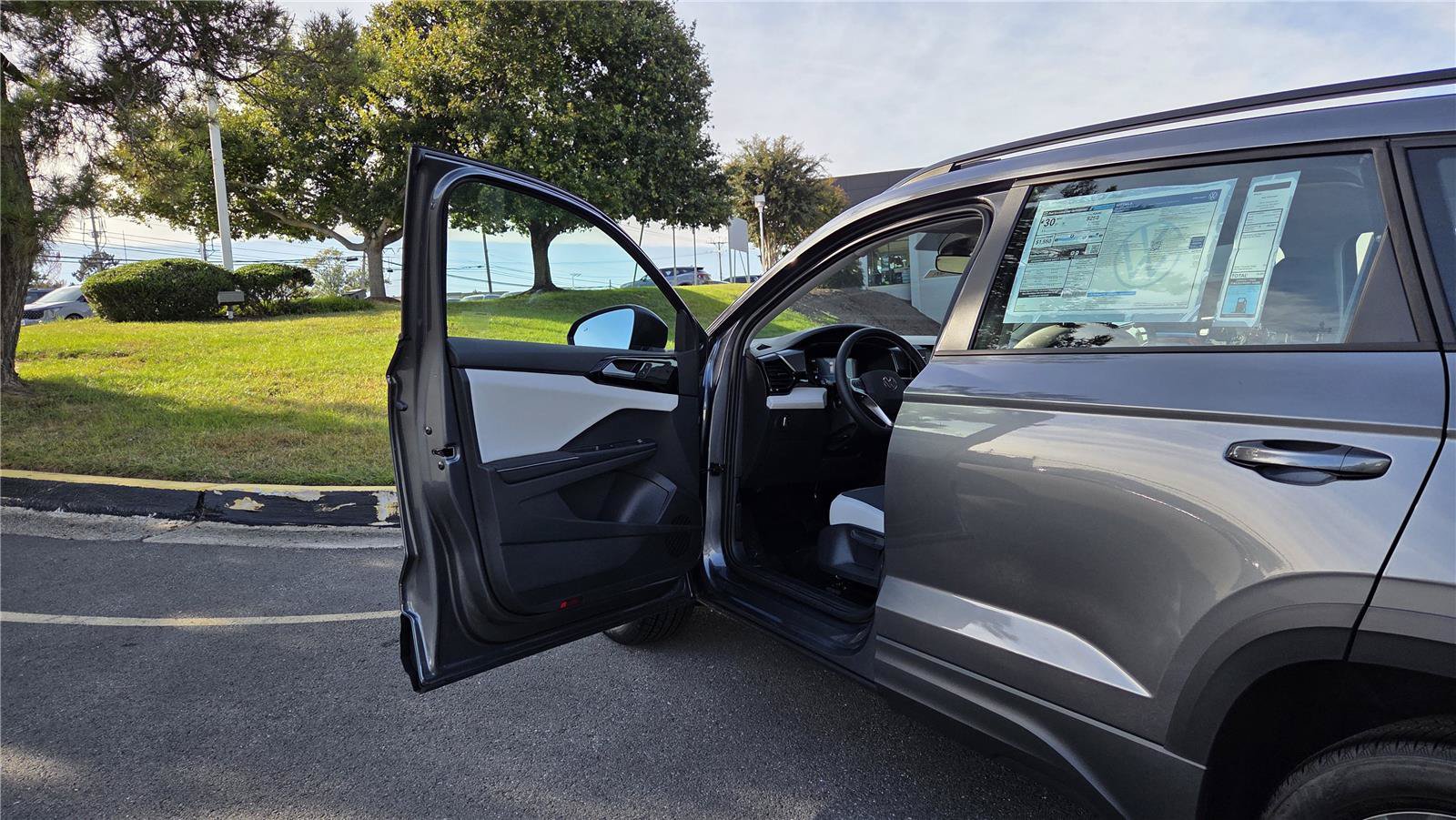 New 2027 Volkswagen Taos S FWD image 11