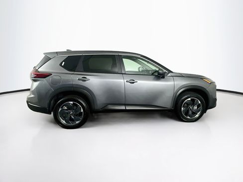 Used 2025 Nissan Rogue SV AWD/4WD image 10