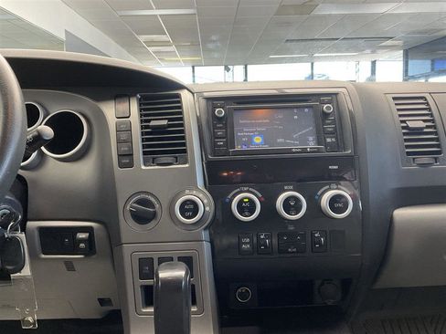 Used 2016 Toyota Sequoia SR5 w/ Premium Package AWD/4WD image 17
