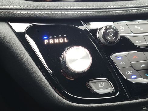 New 2026 Chrysler Pacifica Select image 21