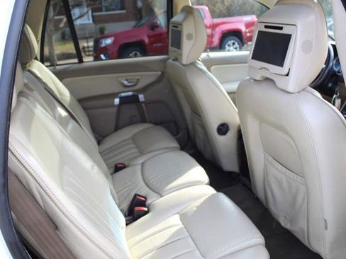 Used 2014 Volvo XC90 3.2 w/ Climate Package image 26
