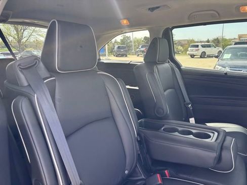 Certified 2026 Honda Odyssey Touring image 23