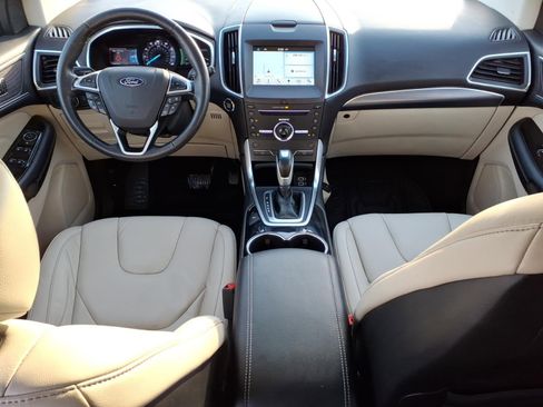 Used 2016 Ford Edge Titanium w/ Technology Package image 12