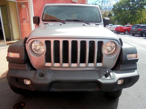 Used 2020 Jeep Wrangler Unlimited Sport AWD/4WD image 32