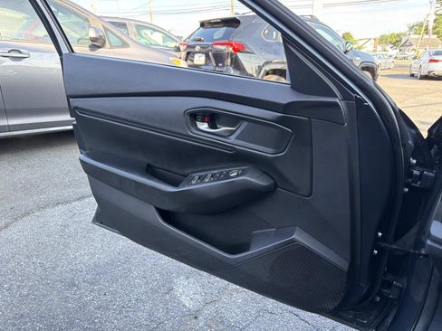 Used 2024 Honda Accord EX image 19