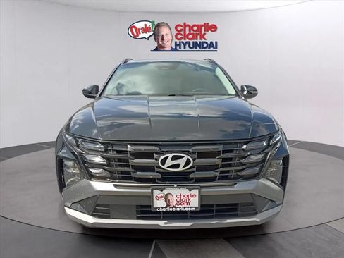 Used 2025 Hyundai Tucson SEL FWD image 6