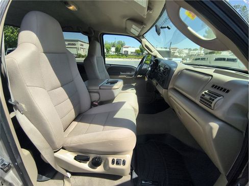 Used 2005 Ford F250 XL RWD image 14