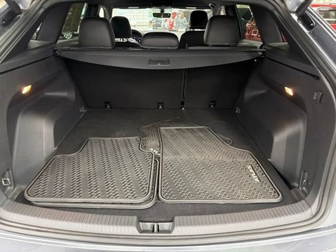Used 2023 Volkswagen Atlas Cross Sport SE w/ Black Wheel Package AWD/4WD image 12