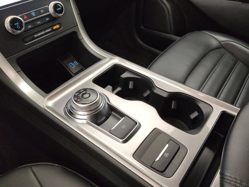 Used 2024 Ford Edge SEL image 26