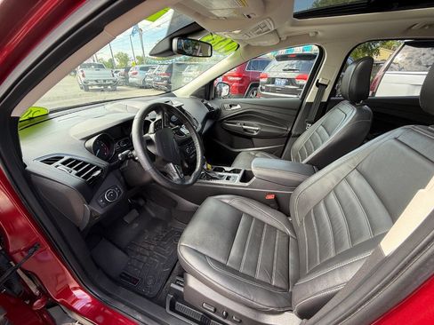Used 2018 Ford Escape Titanium w/ Ford Safe & Smart Package AWD/4WD image 10