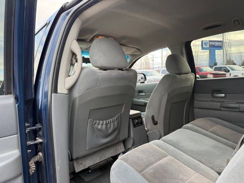 Used 2004 Dodge Durango SLT w/ Trailer Tow Group image 32